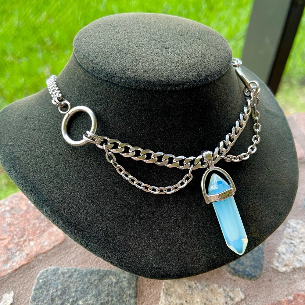 Stainless steel choker with blue iridescent opalite bullet charm boho goth - Picture 5 of 11
